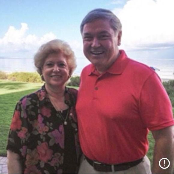 Meet your Posher, Alexis - Picture 1 of 1